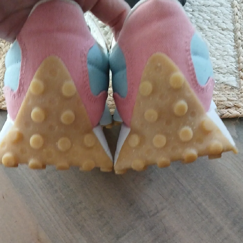 New Balance Women's Pink, Blue, and Tan Sneakers - Picture 3 of 8